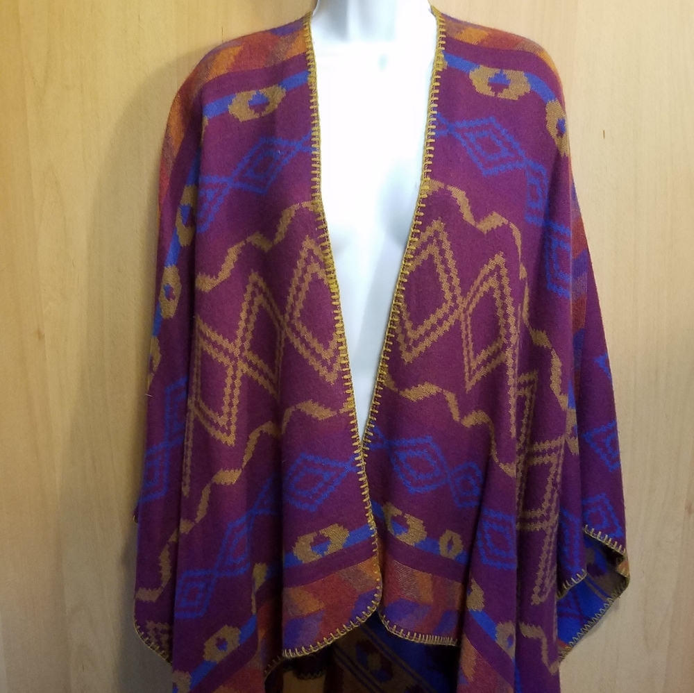 Eddie Bauer Aztec Print Poncho Shawl